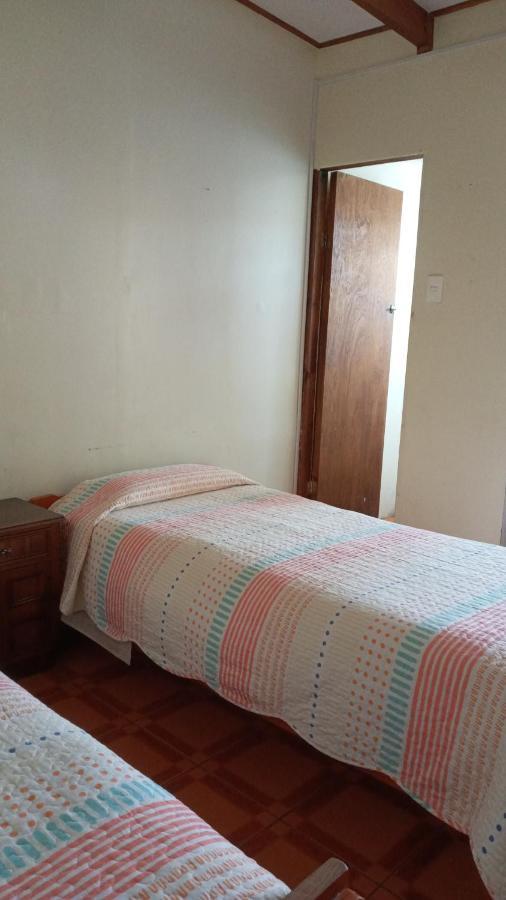 לה סרנה Hostal Amunategui מראה חיצוני תמונה