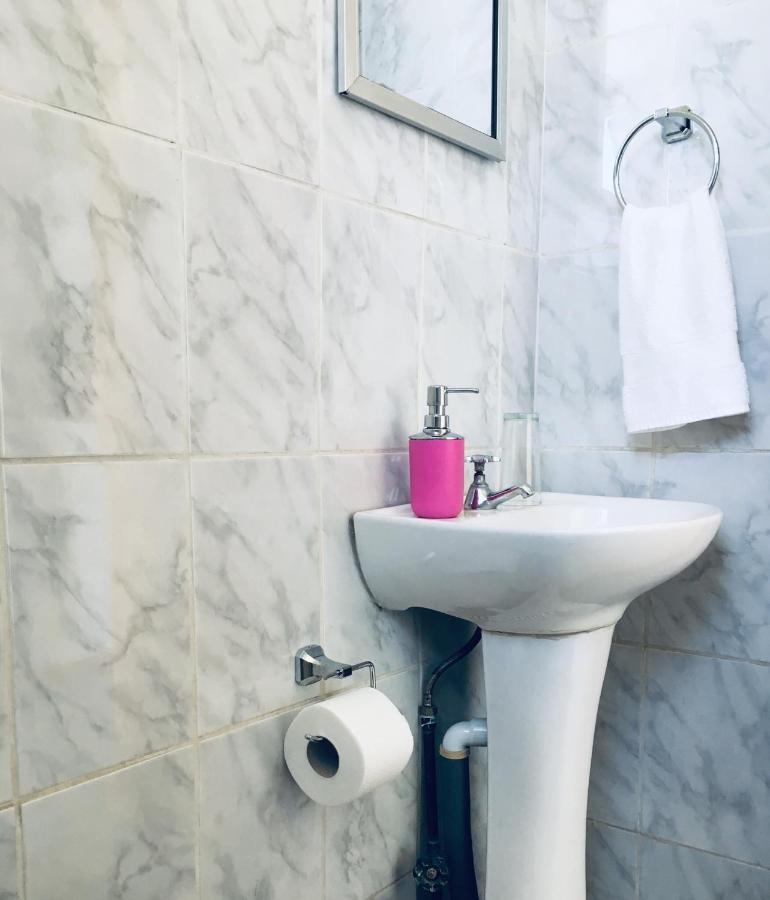 לה סרנה Hostal Amunategui מראה חיצוני תמונה